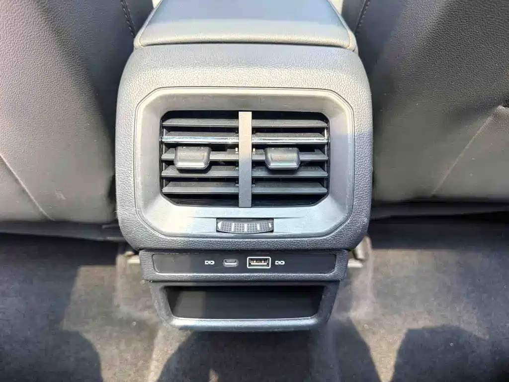 Volkswagen Tharu — миниатюра 13