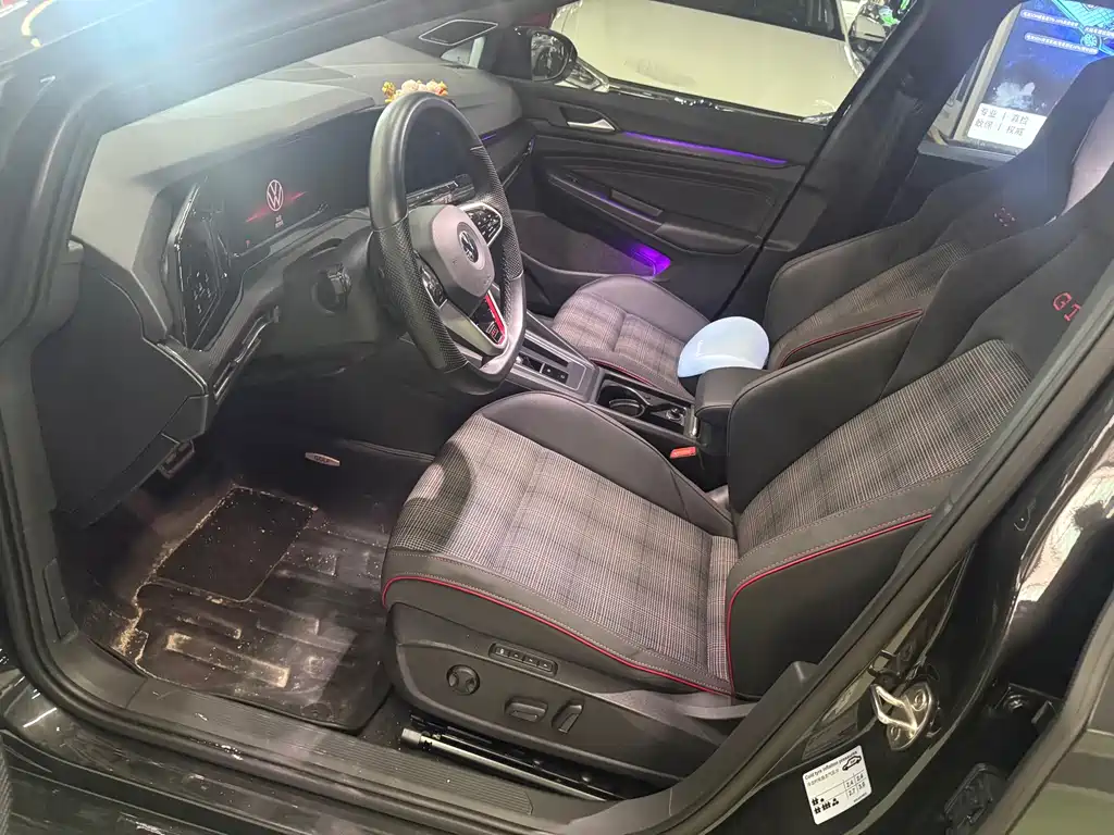 Volkswagen Golf GTI — миниатюра 7