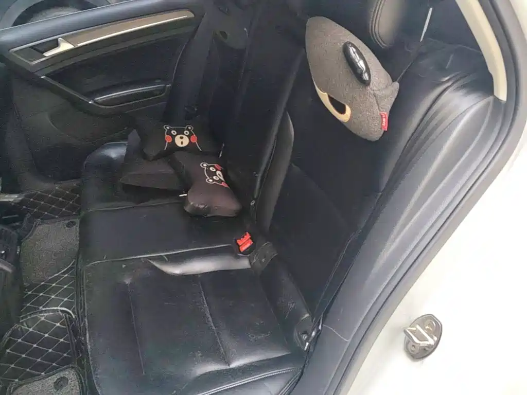 Volkswagen Golf — миниатюра 17