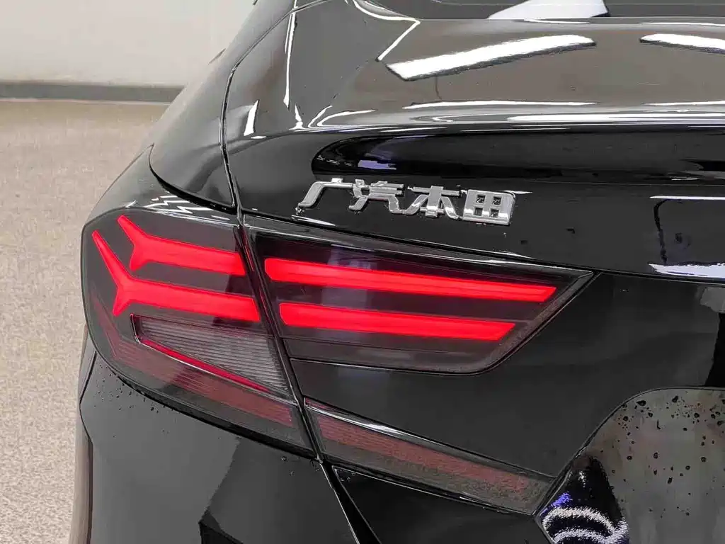 Honda Accord 2018 260TURBO Elite V