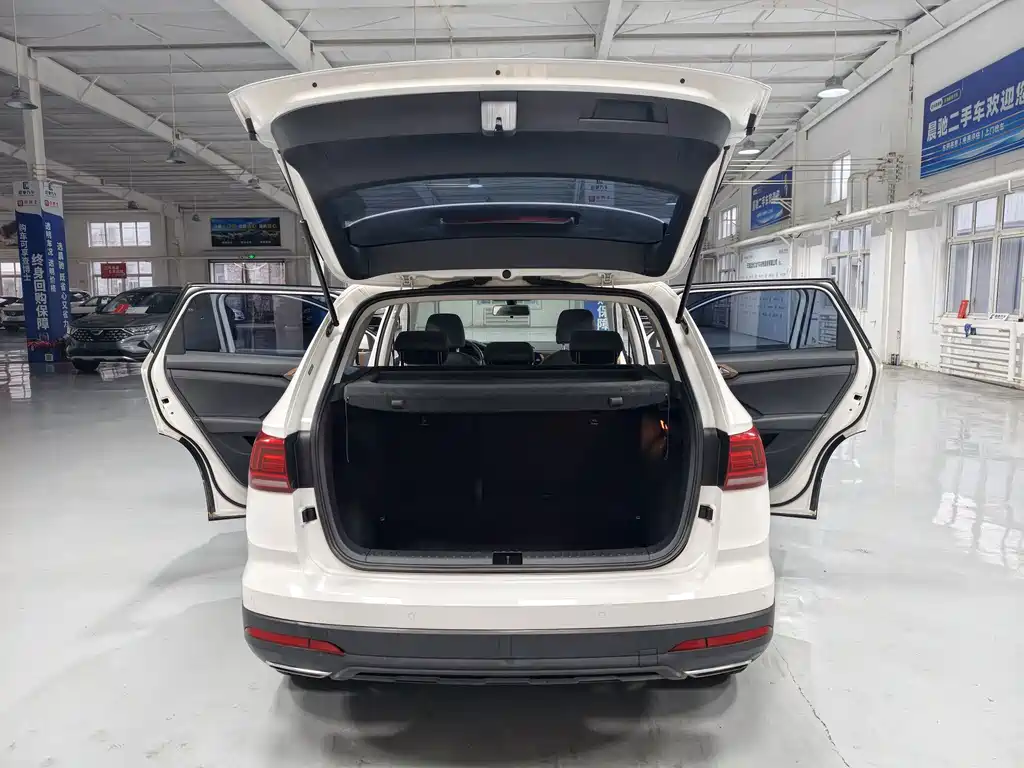 Volkswagen Tharu — миниатюра 9