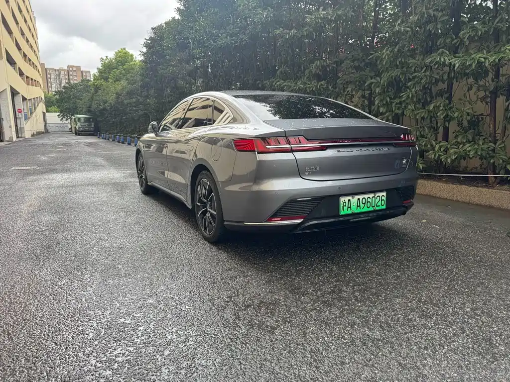 BYD Han — миниатюра 8
