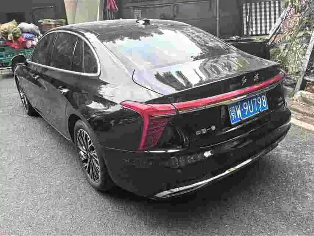 Hongqi Hongqi H5 — миниатюра 7