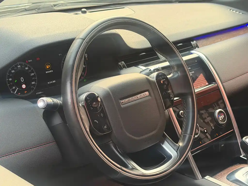 Land Rover Discovery Sport — миниатюра 8