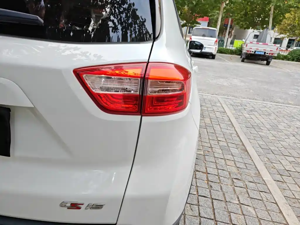 Changan CS15 — миниатюра 8