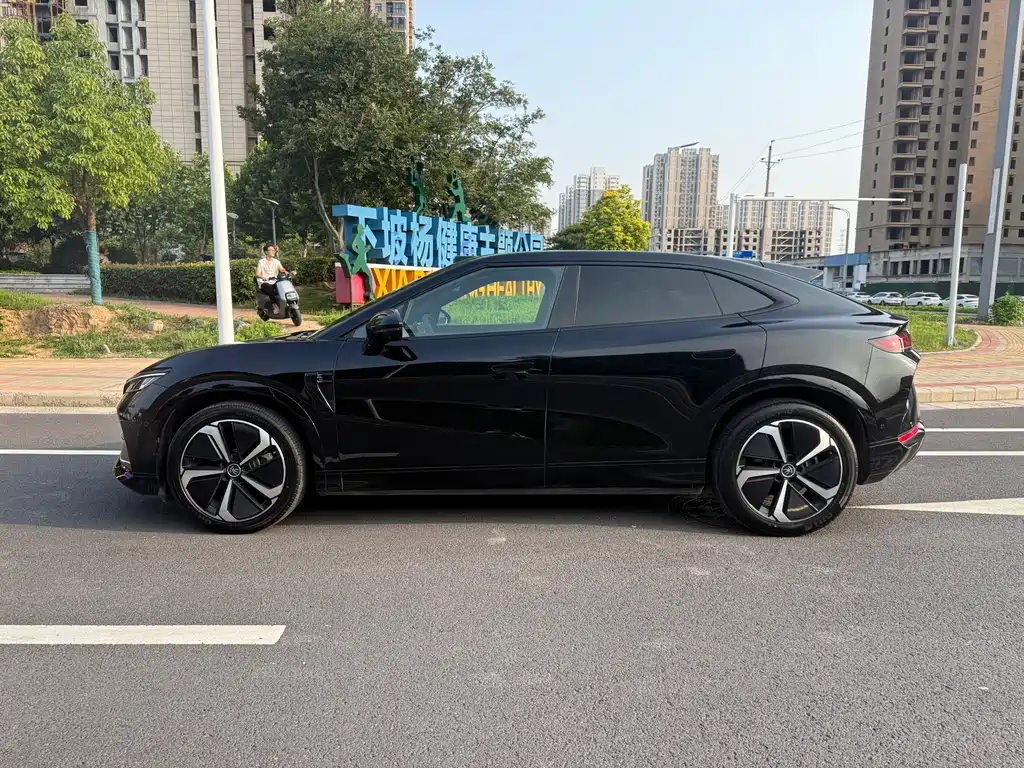 BYD Song L EV L EV 2025 Smart Drive 662km