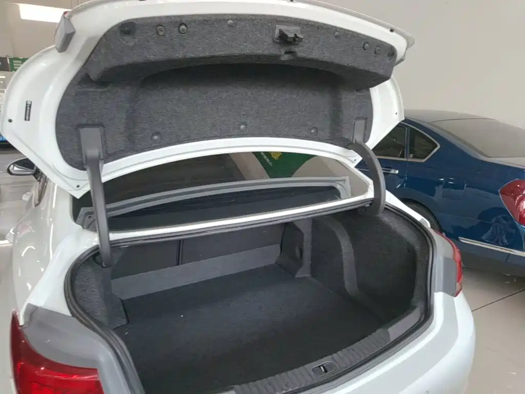 Buick Verano — миниатюра 19