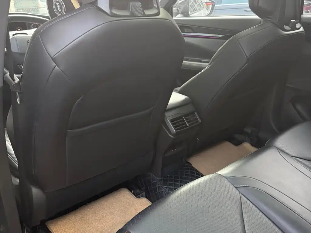 Changan UNI-V 2022 1.5T Luxury