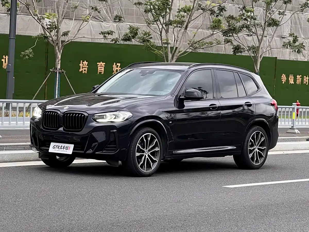 宝马X3 2022款 xDrive30i 领先型 M曜夜套装 2022