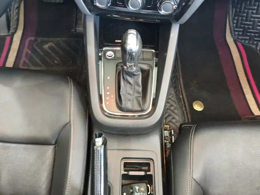 Volkswagen Sagitar — миниатюра 16