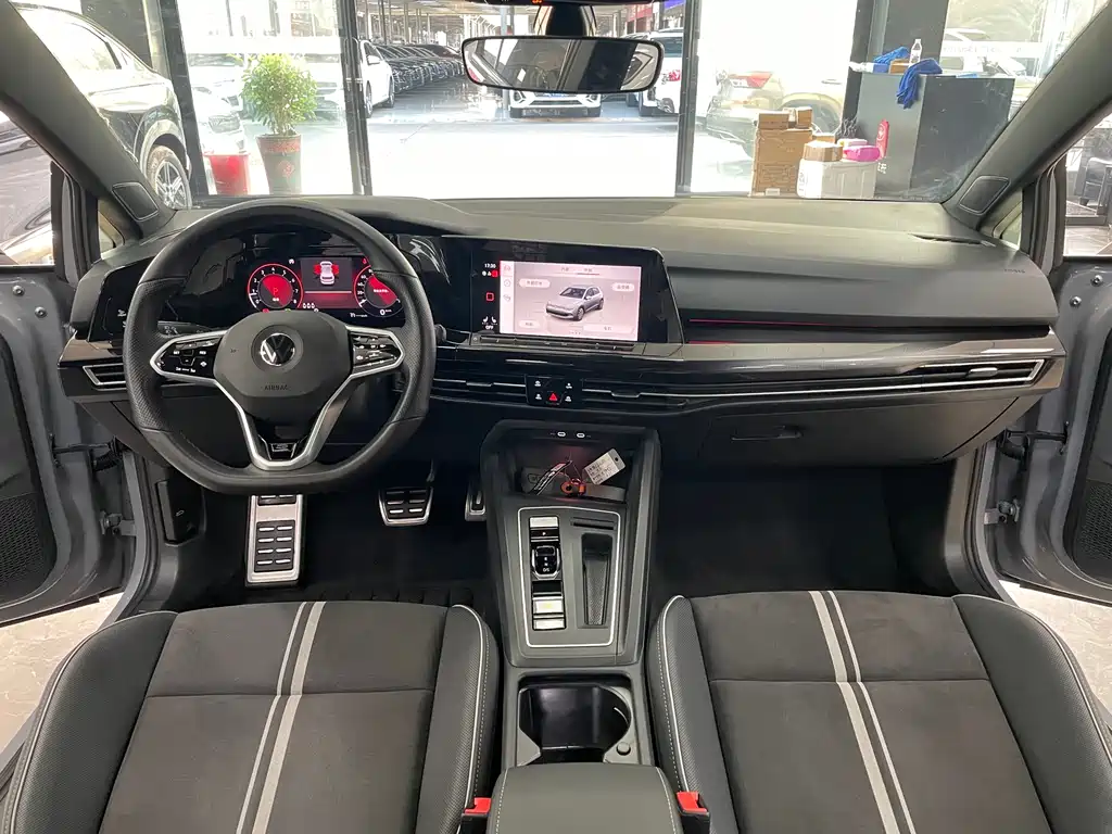 Volkswagen Golf 2023 280TSI DSG R-Line Lite