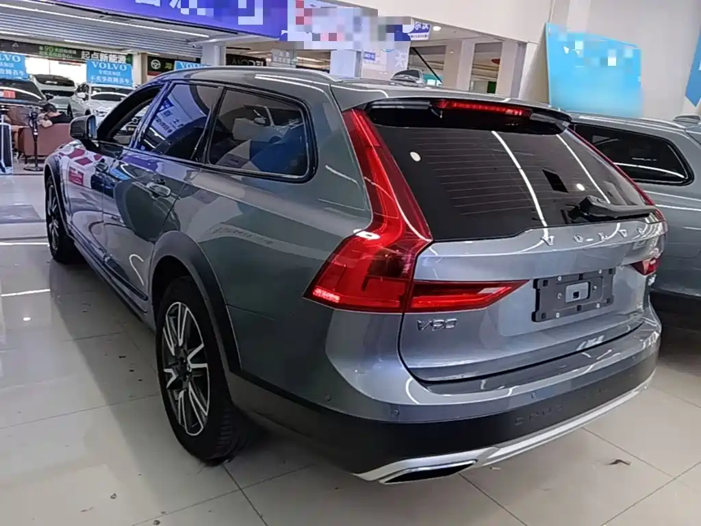Volvo V90 — миниатюра 5
