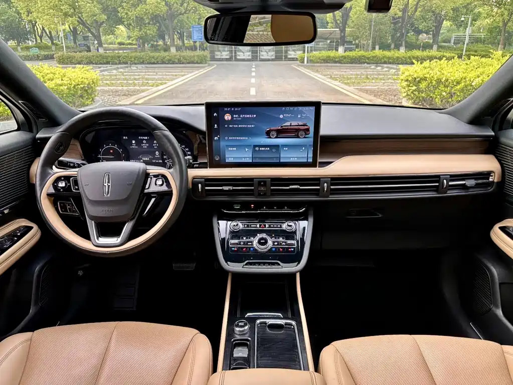 Lincoln Corsair 2021 2.0T