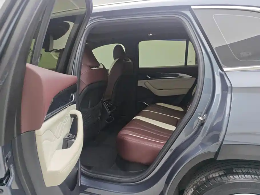 Geely Xingyue L — миниатюра 11