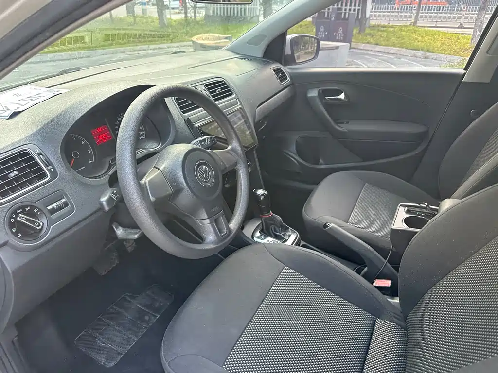 Volkswagen Polo — миниатюра 15
