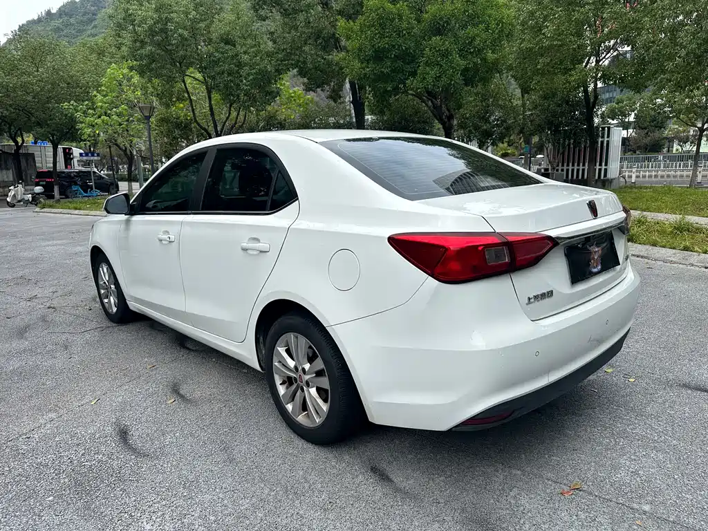 Roewe 360 — миниатюра 5