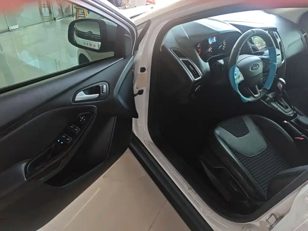 Ford Focus — миниатюра 16