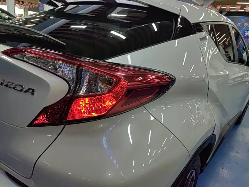 Toyota IZOA — миниатюра 8