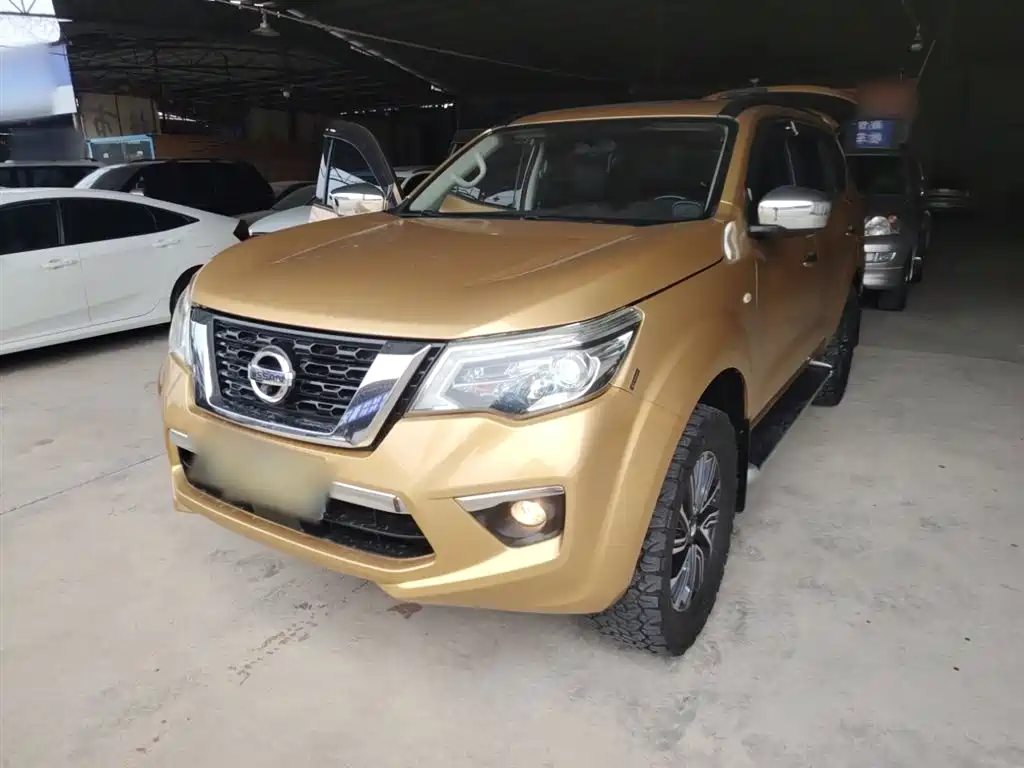 Nissan Terra 2018