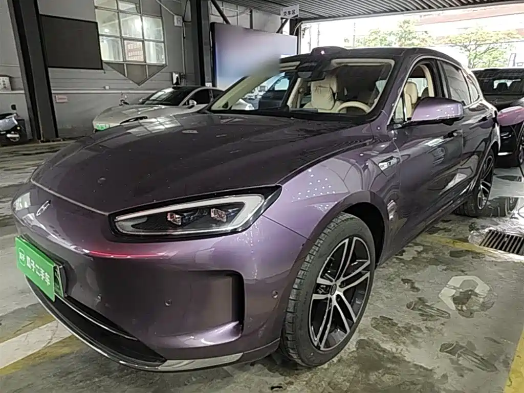 AITO AITO M5 2025