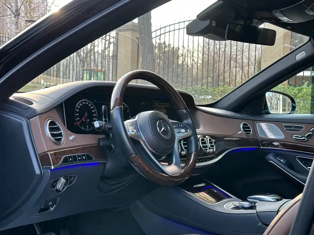 MERCEDES-BENZ S CLASS