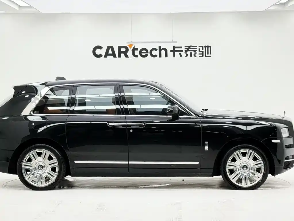 ROLLS-ROYCE CULLINAN