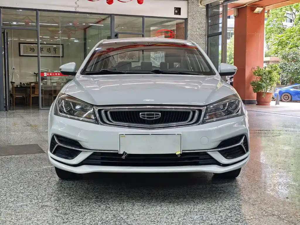 Geely Emgrand — миниатюра 2