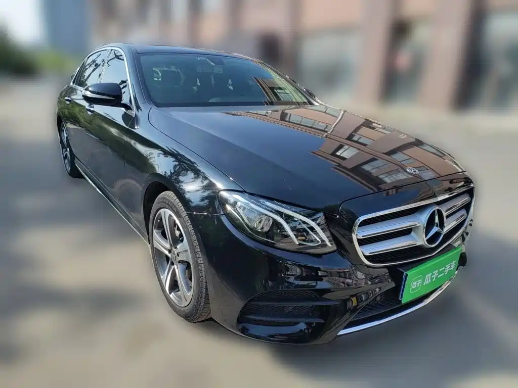 Mercedes-Benz E-Class — миниатюра 24