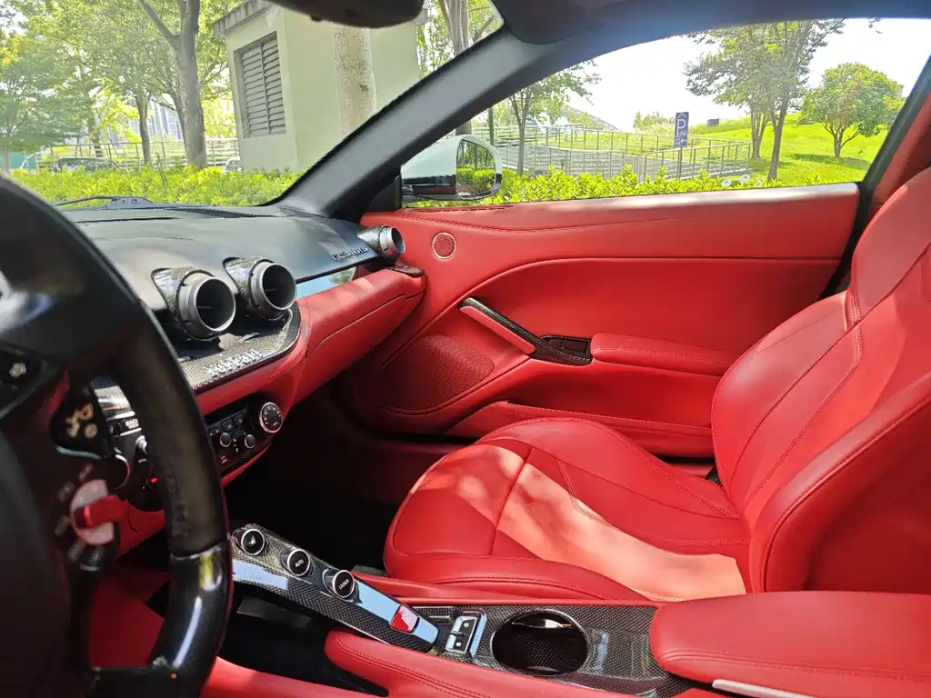 Ferrari F12berlinetta — миниатюра 9
