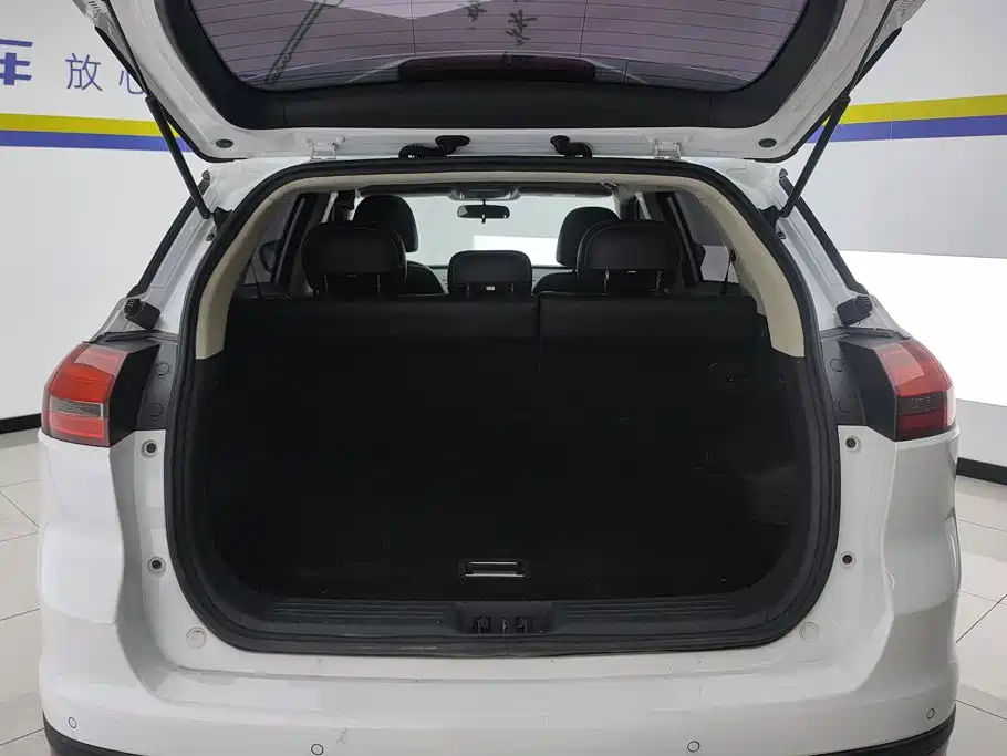 Geely Boyue — миниатюра 4