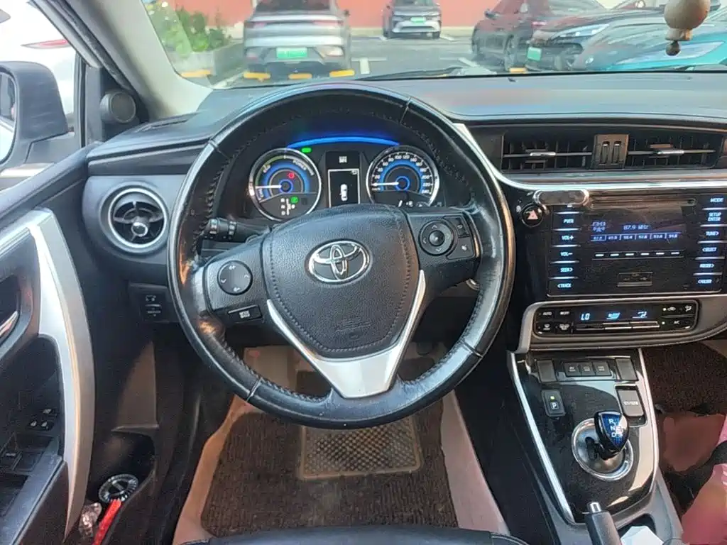 Toyota Corolla — миниатюра 3