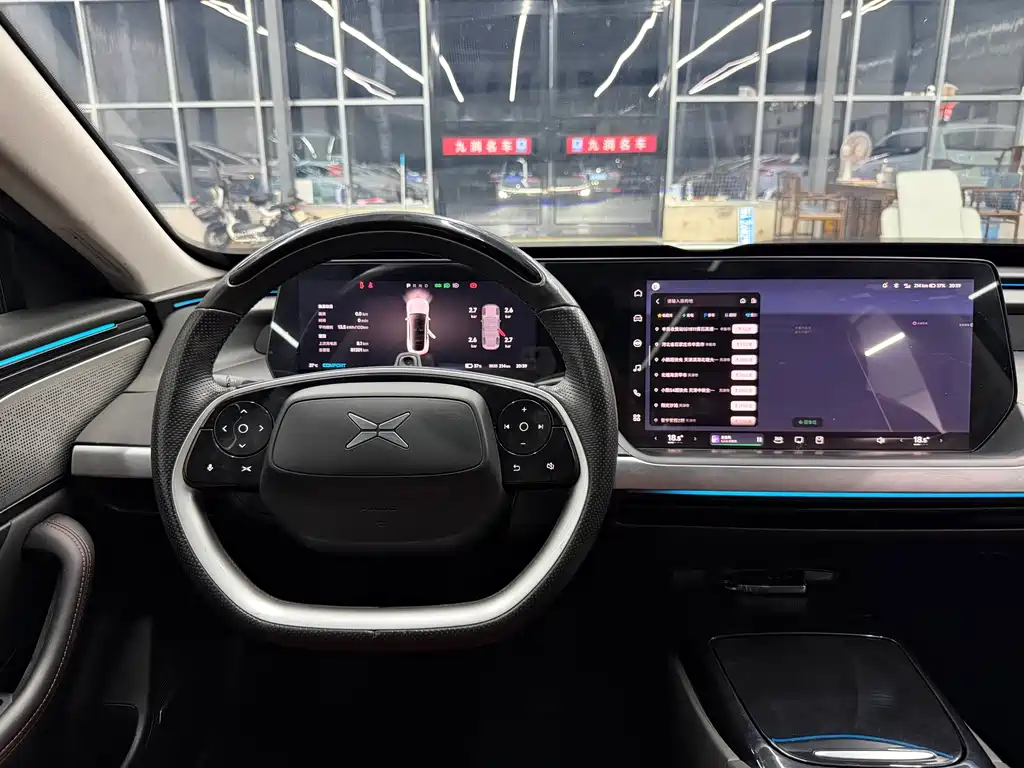 XPeng P7 — миниатюра 10
