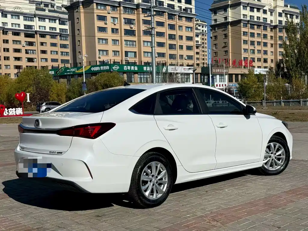 Changan Eado — миниатюра 9