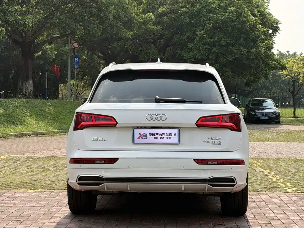 Audi Q5L — миниатюра 6