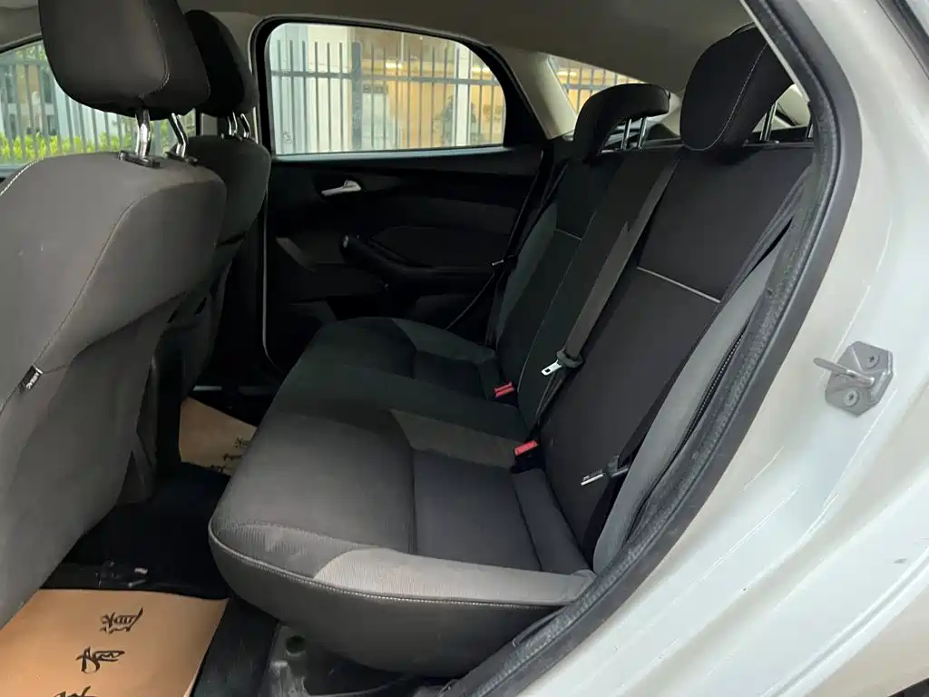 Ford Focus — миниатюра 4