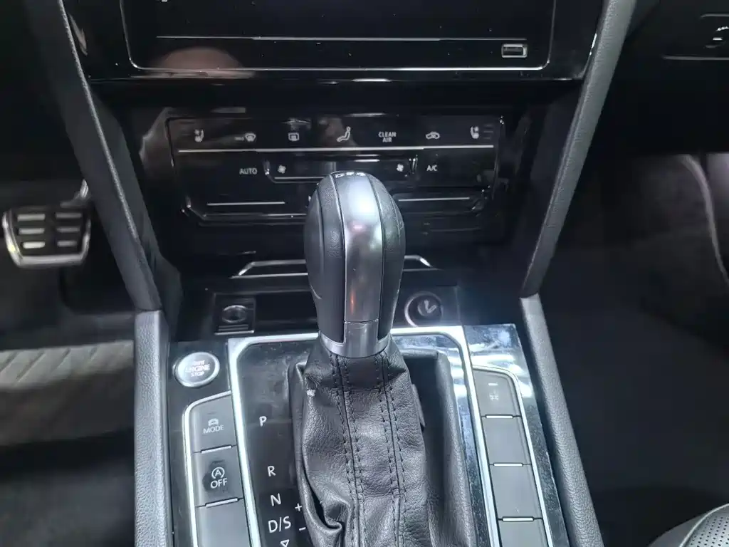 Volkswagen CC — миниатюра 6