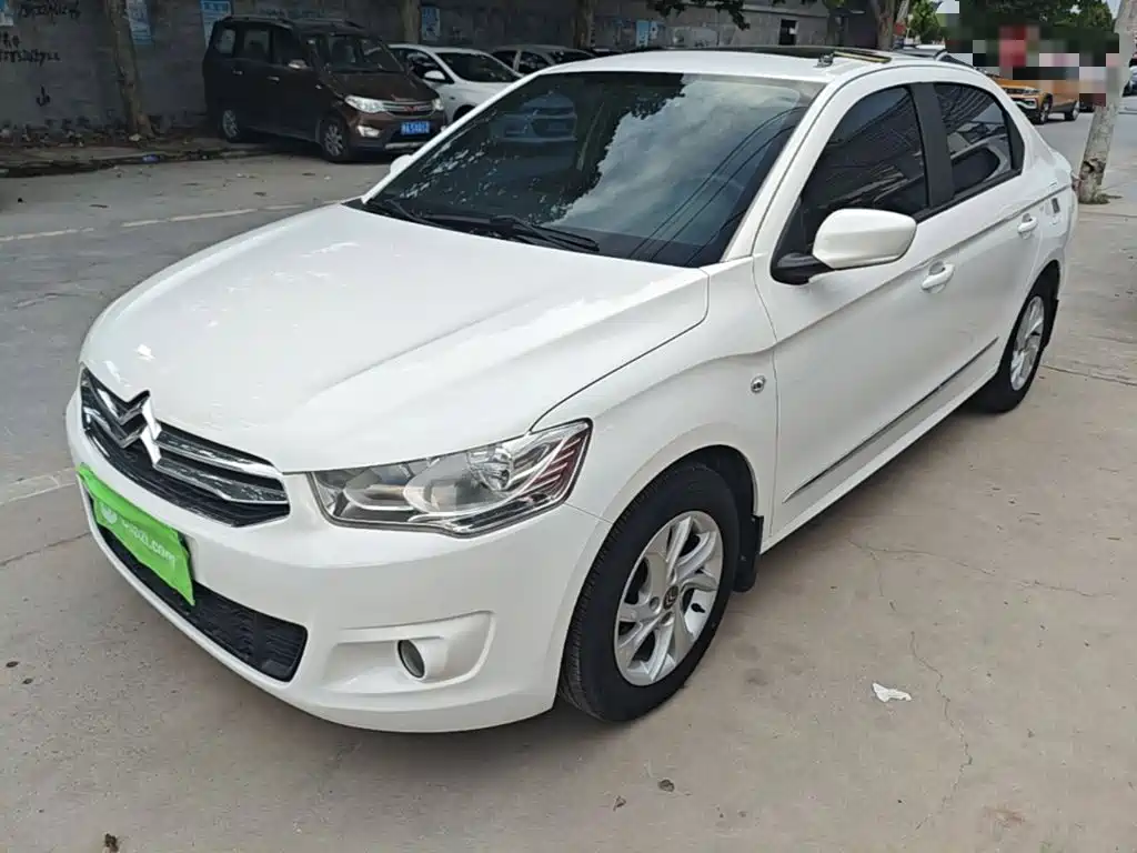 Citroen Elysee — миниатюра 2