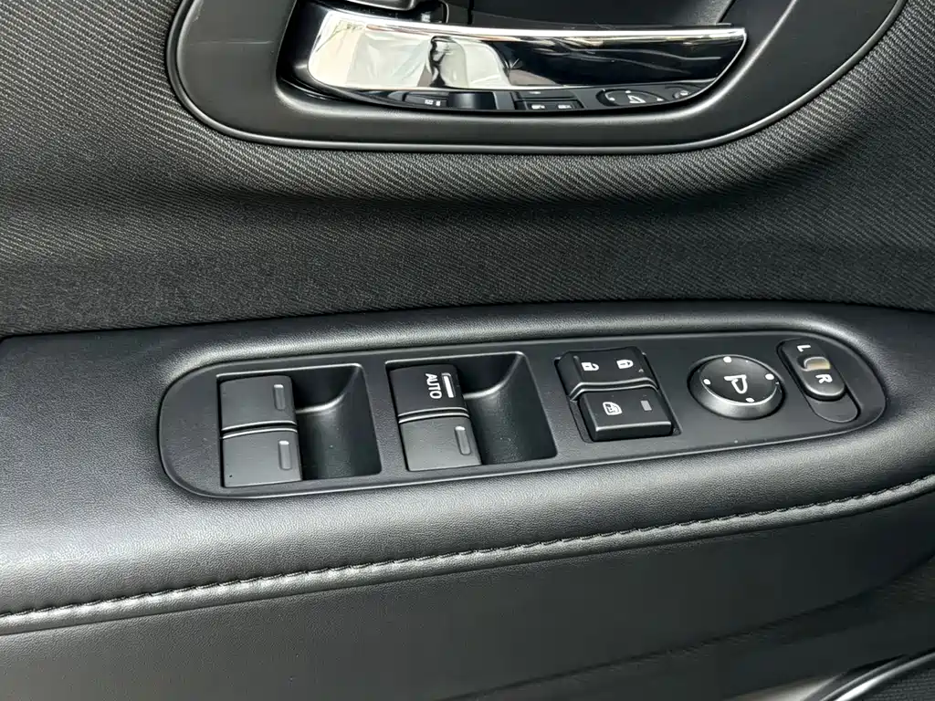 Honda Vezel — миниатюра 11
