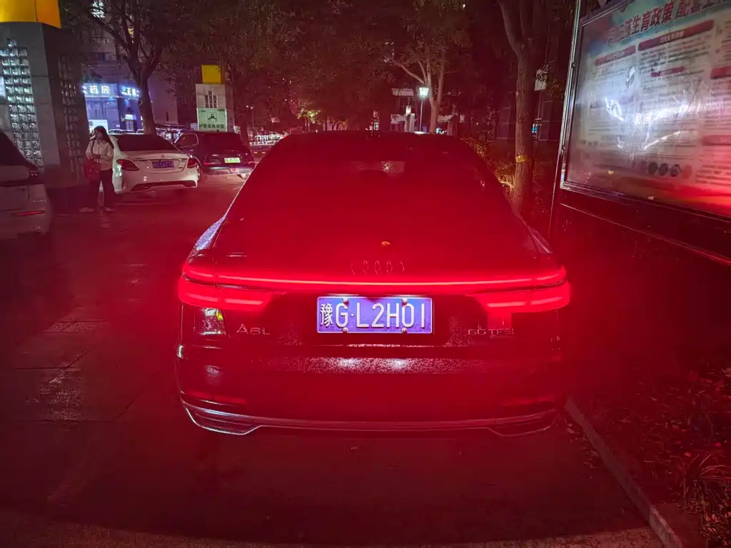 Audi A8 — миниатюра 10