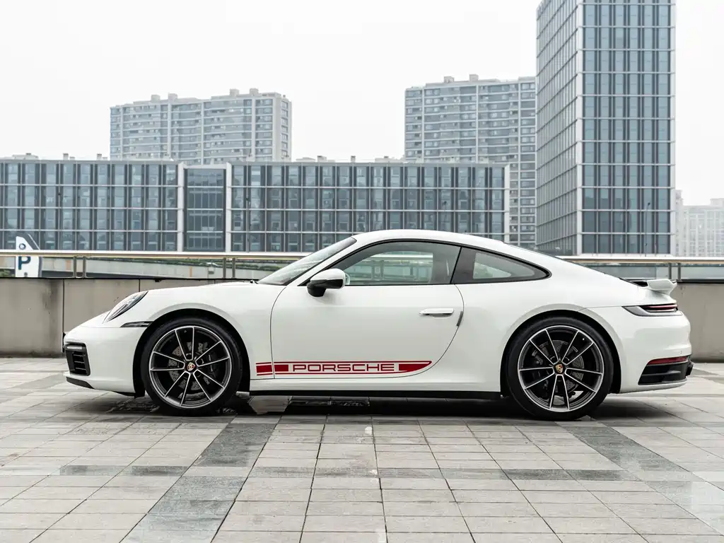 Porsche 911 2023 Carrera 3.0T