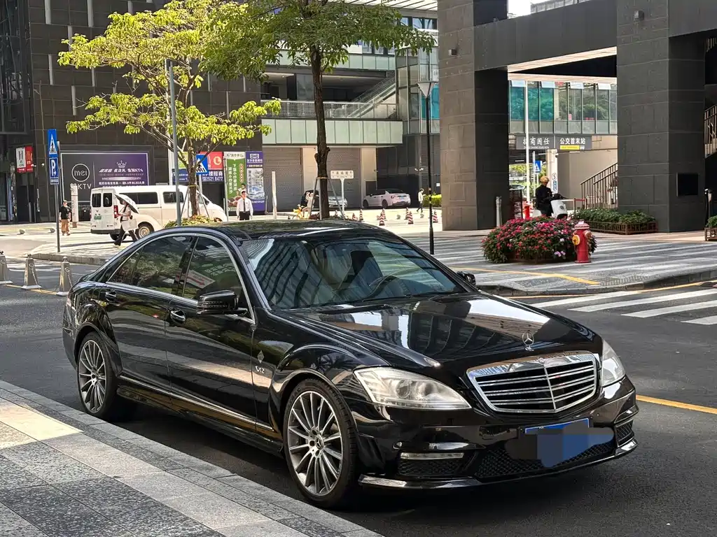 Mercedes-Benz S-Class 2008