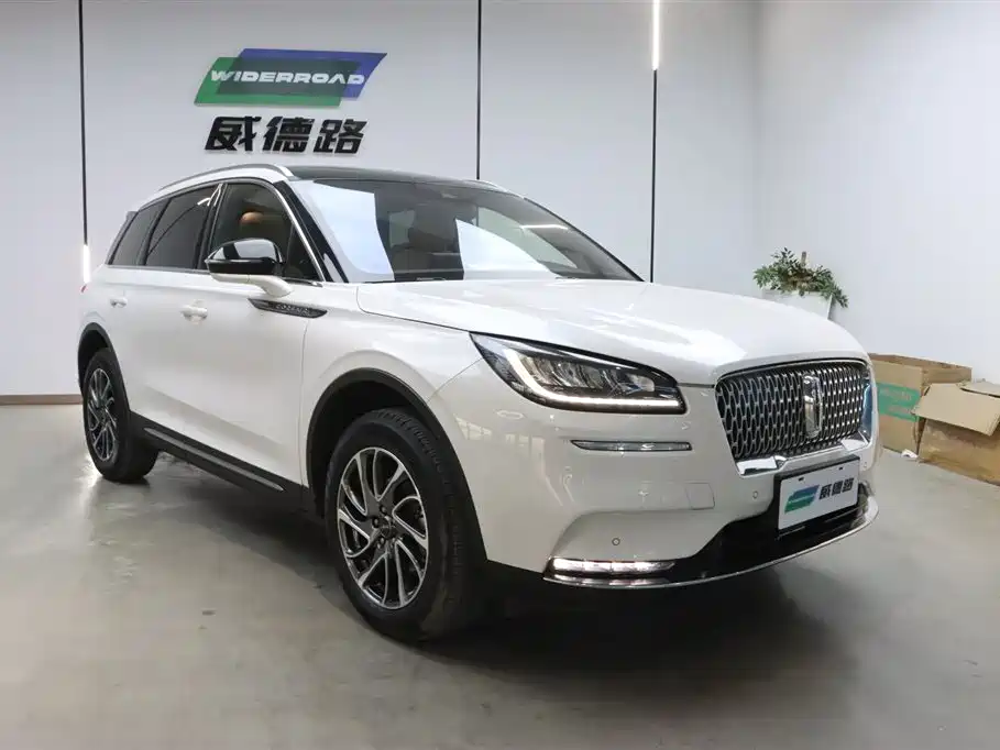 Lincoln Corsair 2021 2.0T