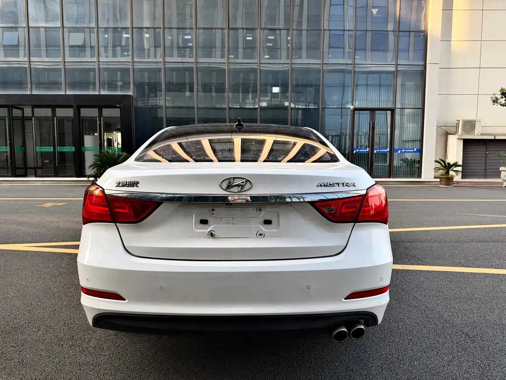 Hyundai Mistra — миниатюра 5