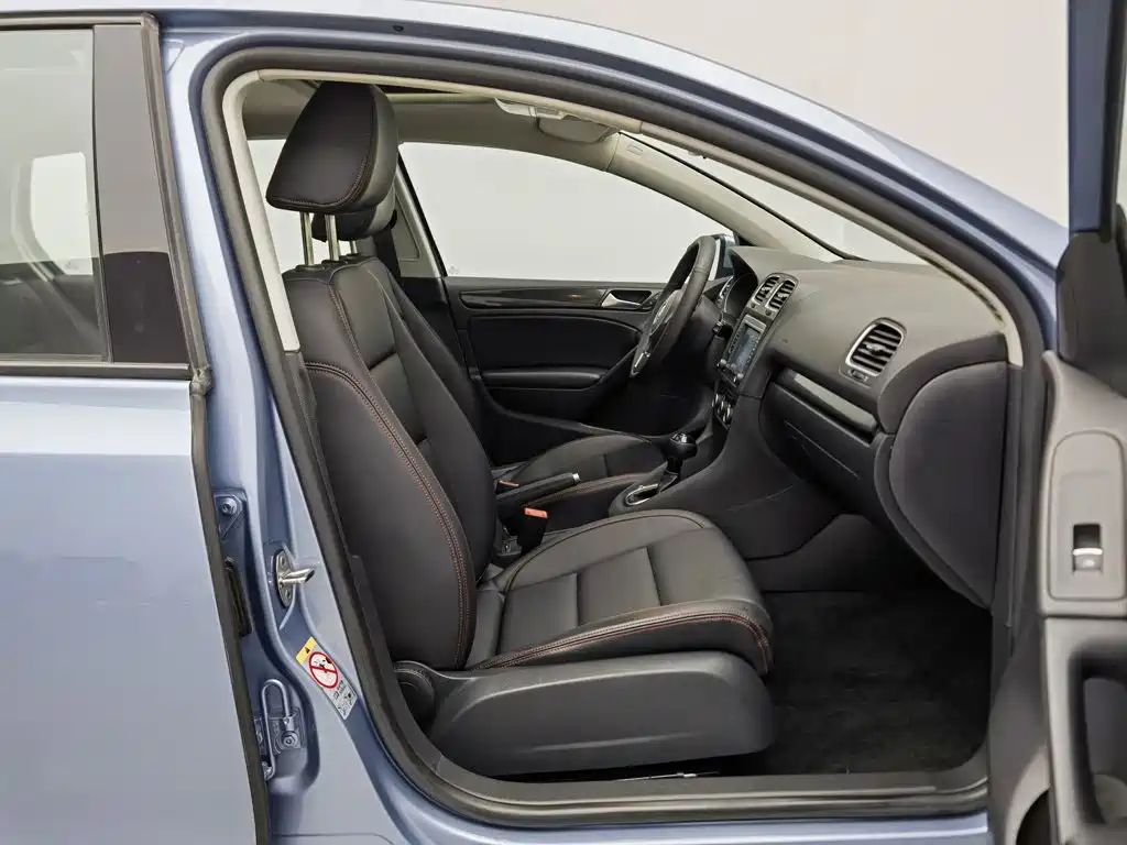 Volkswagen Golf — миниатюра 23
