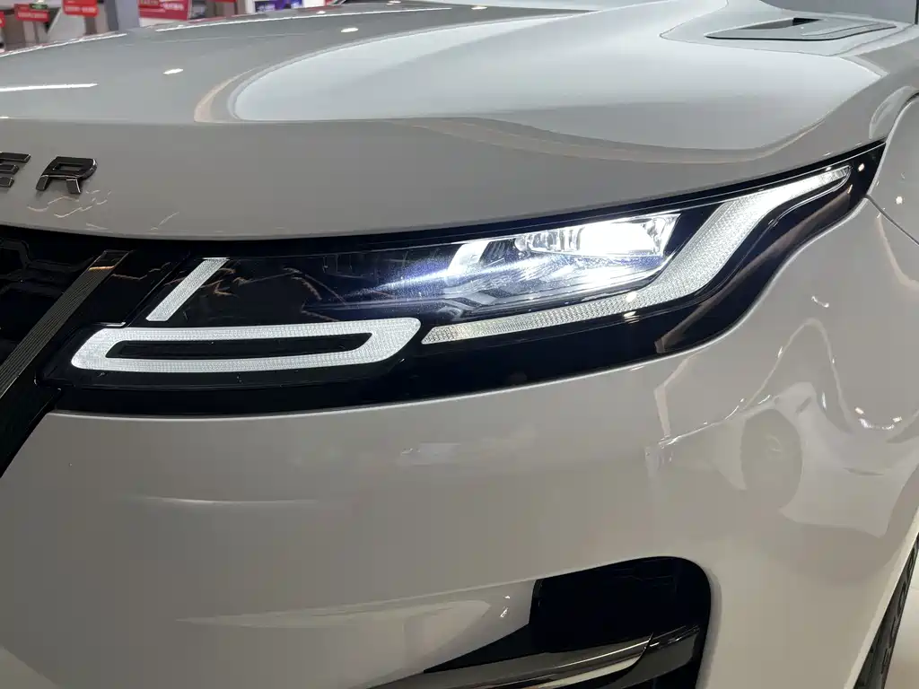 Land Rover Evoque PHEV — миниатюра 21