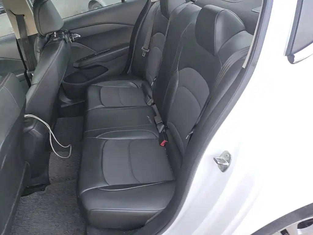 Chevrolet Cavalier — миниатюра 17