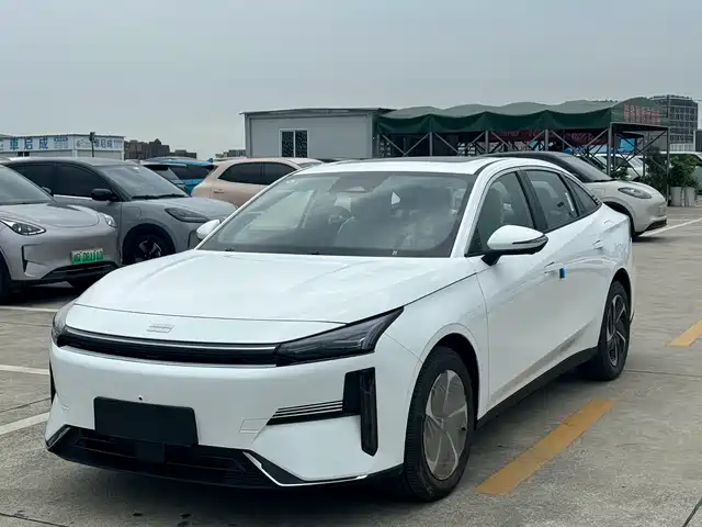 GEELY GALAXY GALAXY L6 2025