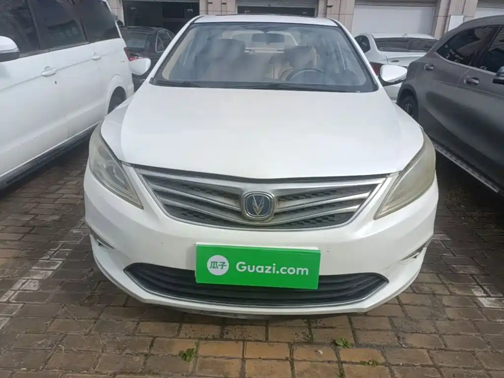 Changan Eado — миниатюра 3