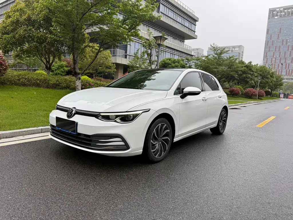 Volkswagen Golf 2022
