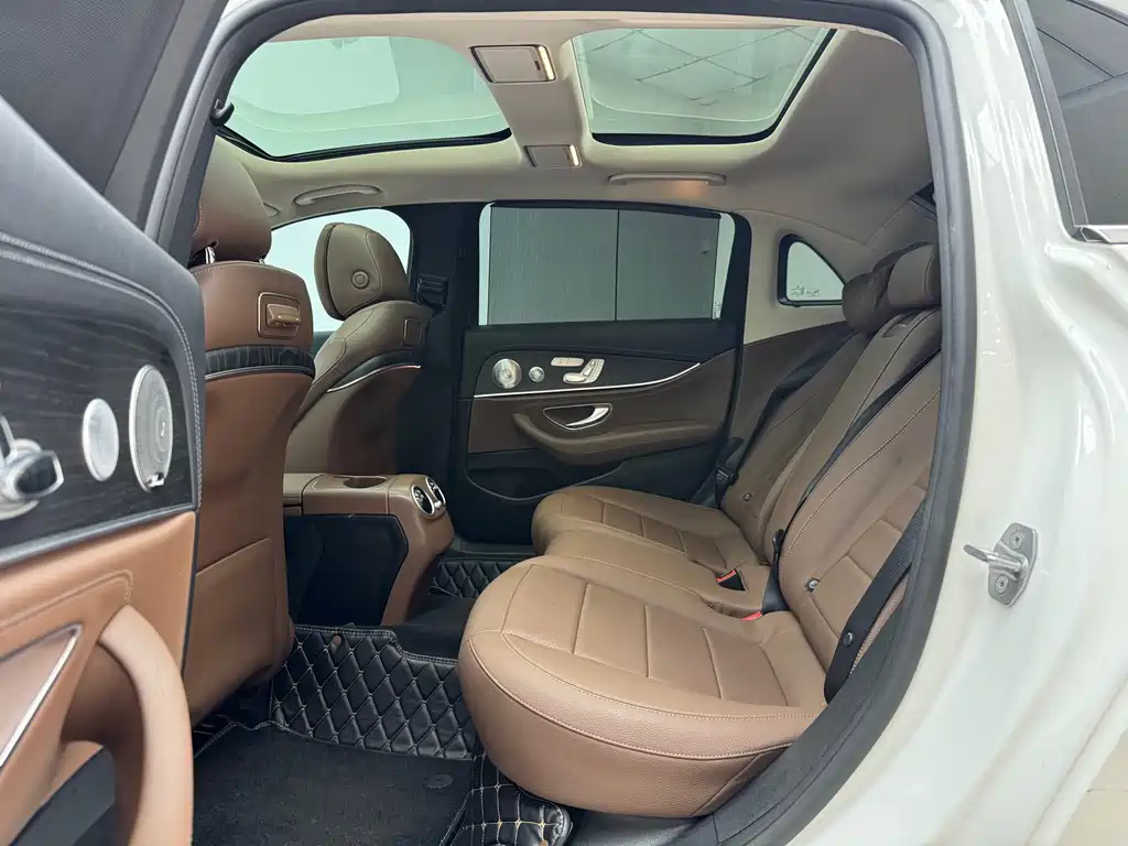 Mercedes-Benz E-Class E 2020 E 300 L Sport